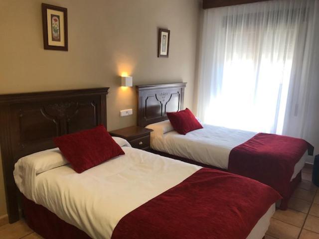 Hotel Patri Huéscar Extérieur photo